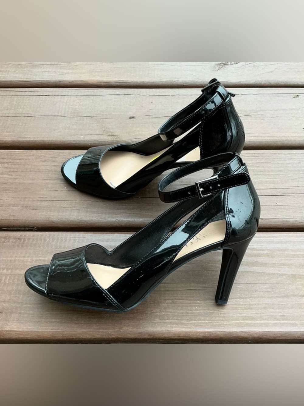 Franco Sarto open toe pumps🌷